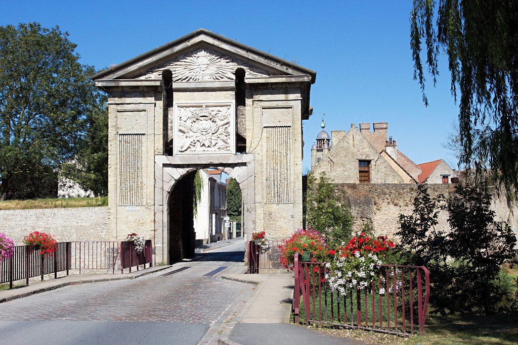 Sint-Winoksbergen Bergen Bergues Duinkerken frankrijk france vestingstad departement du Nord Winoksbergen hdr picardie Piektorre tour Pointue